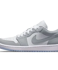 Jordan Air Jordan 1 Low Trendy Exquisite Fashion Anti Slip Low Top Retro Basketball Shoes for Women